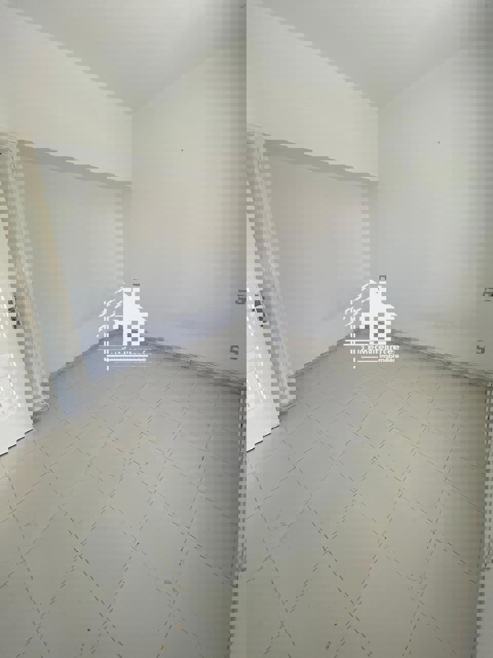 à louer villa s+4 à khaznadar