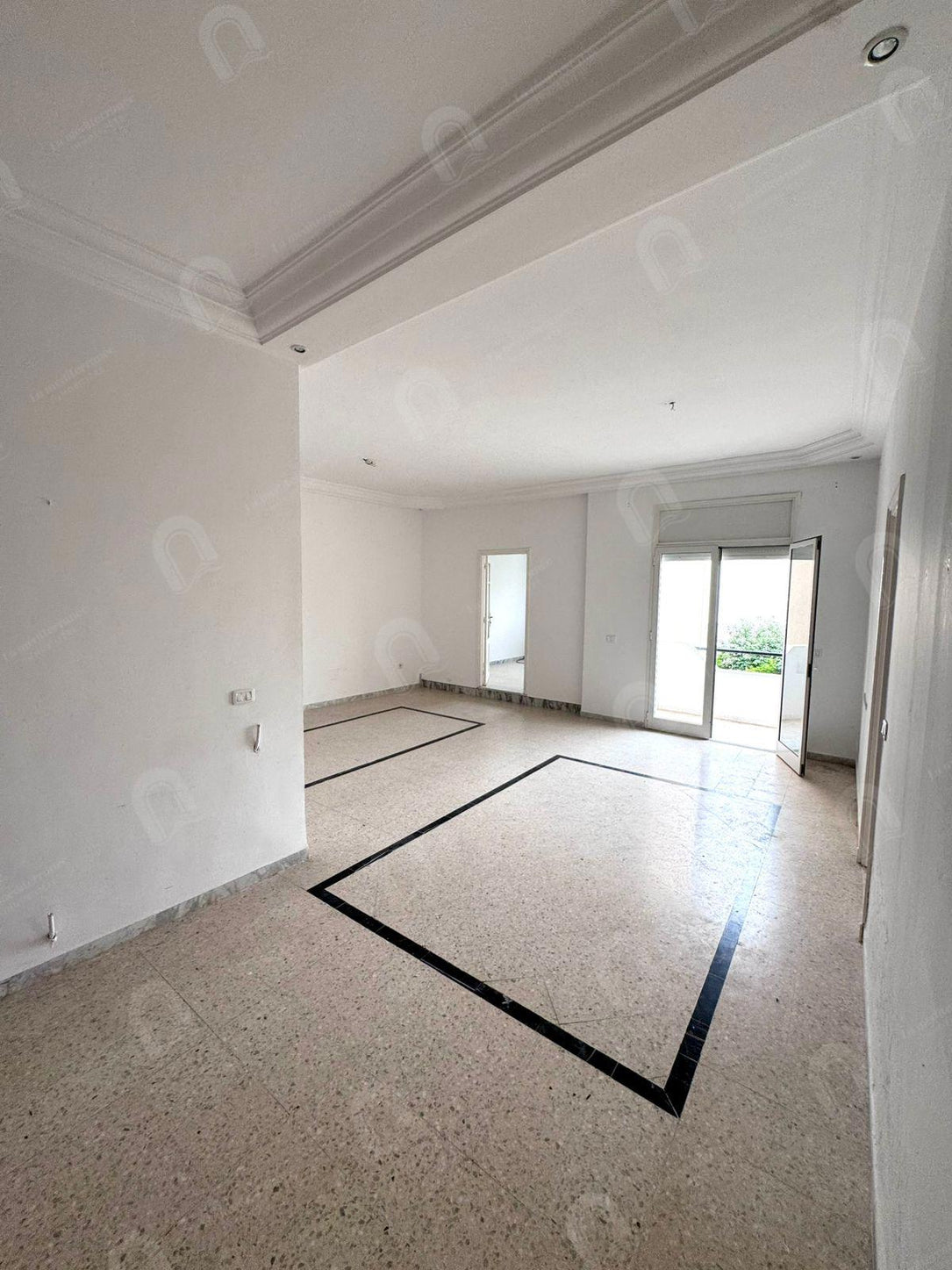 A louer un étage de villa S+3 indépendant au bardo