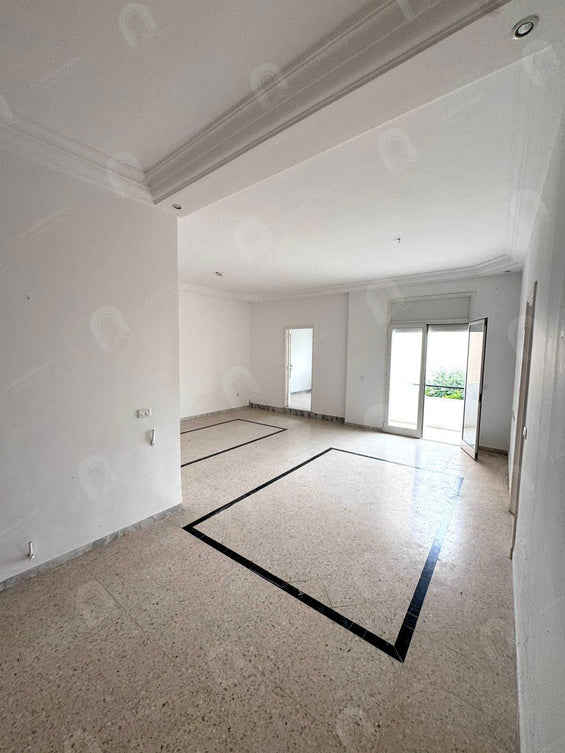 A louer un étage de villa S+3 indépendant au bardo