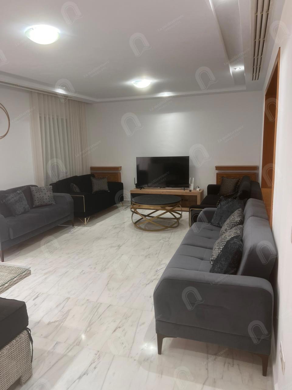 Appartement S+3 aux berges