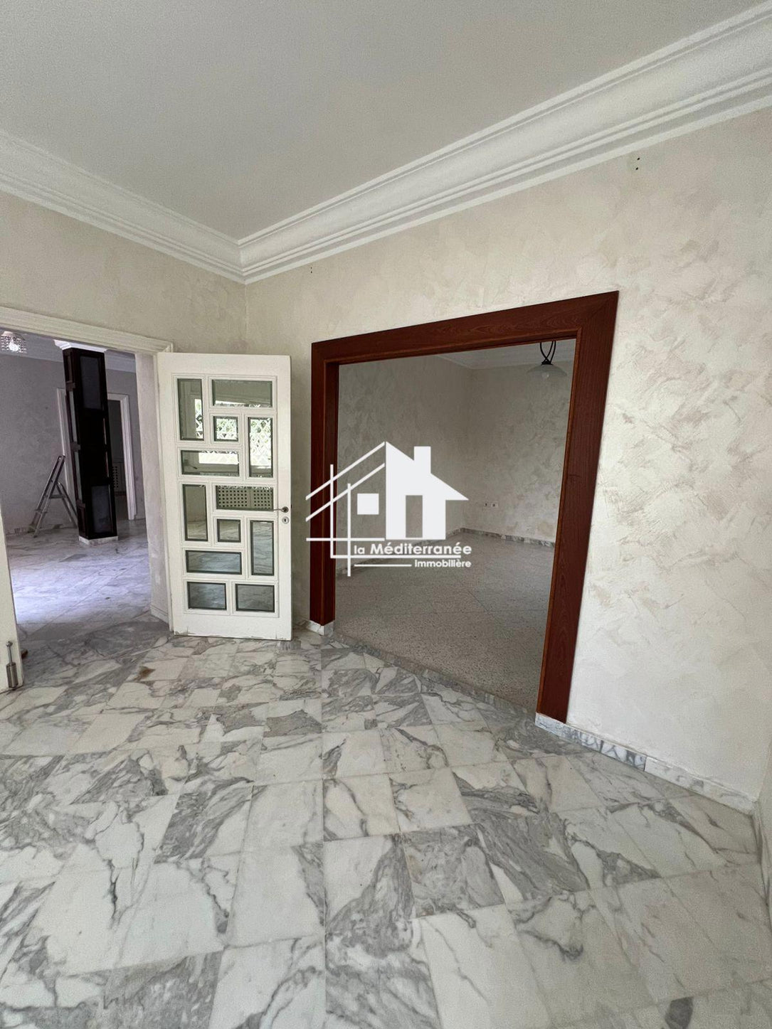 Location étage de villa s3 hst au Bardo