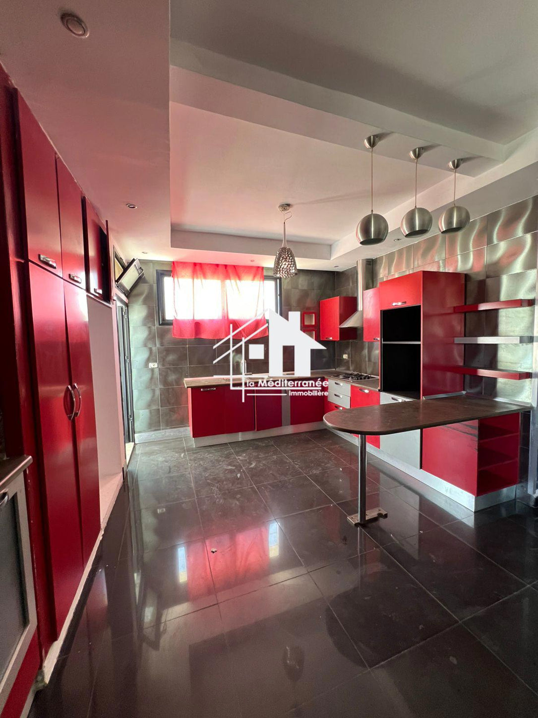 location étage de villa s2 au Beb sadoun