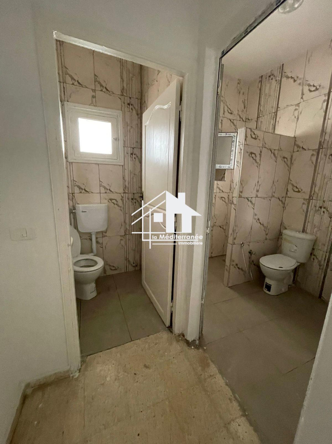 A louer un étage de villa  s+3 à Menzah 9