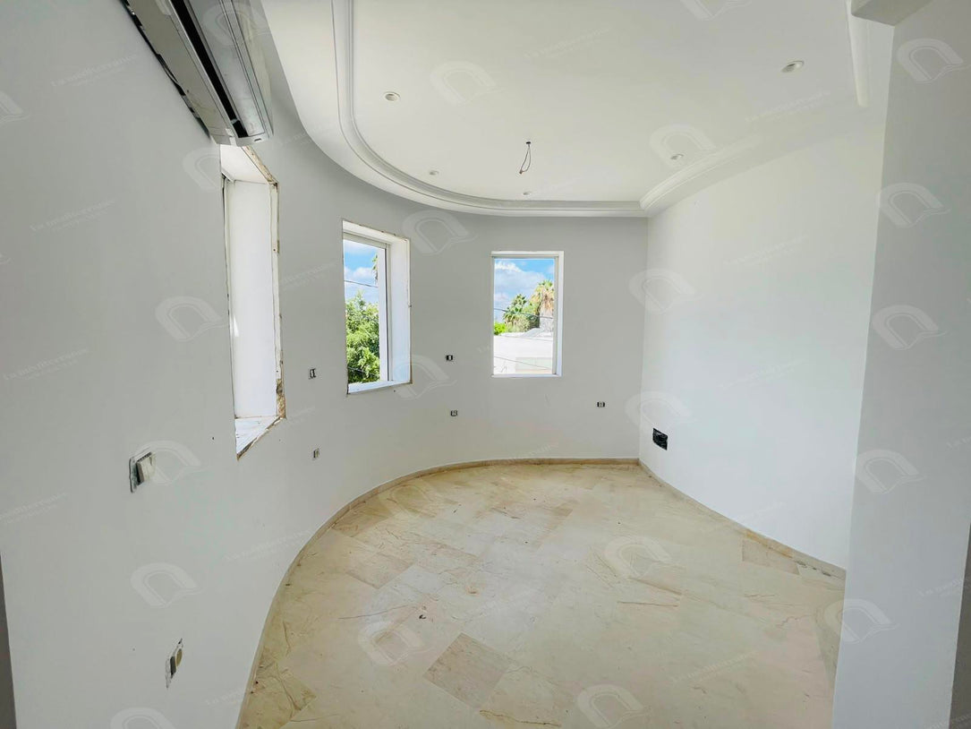 Villa a vendre à chotrana 3