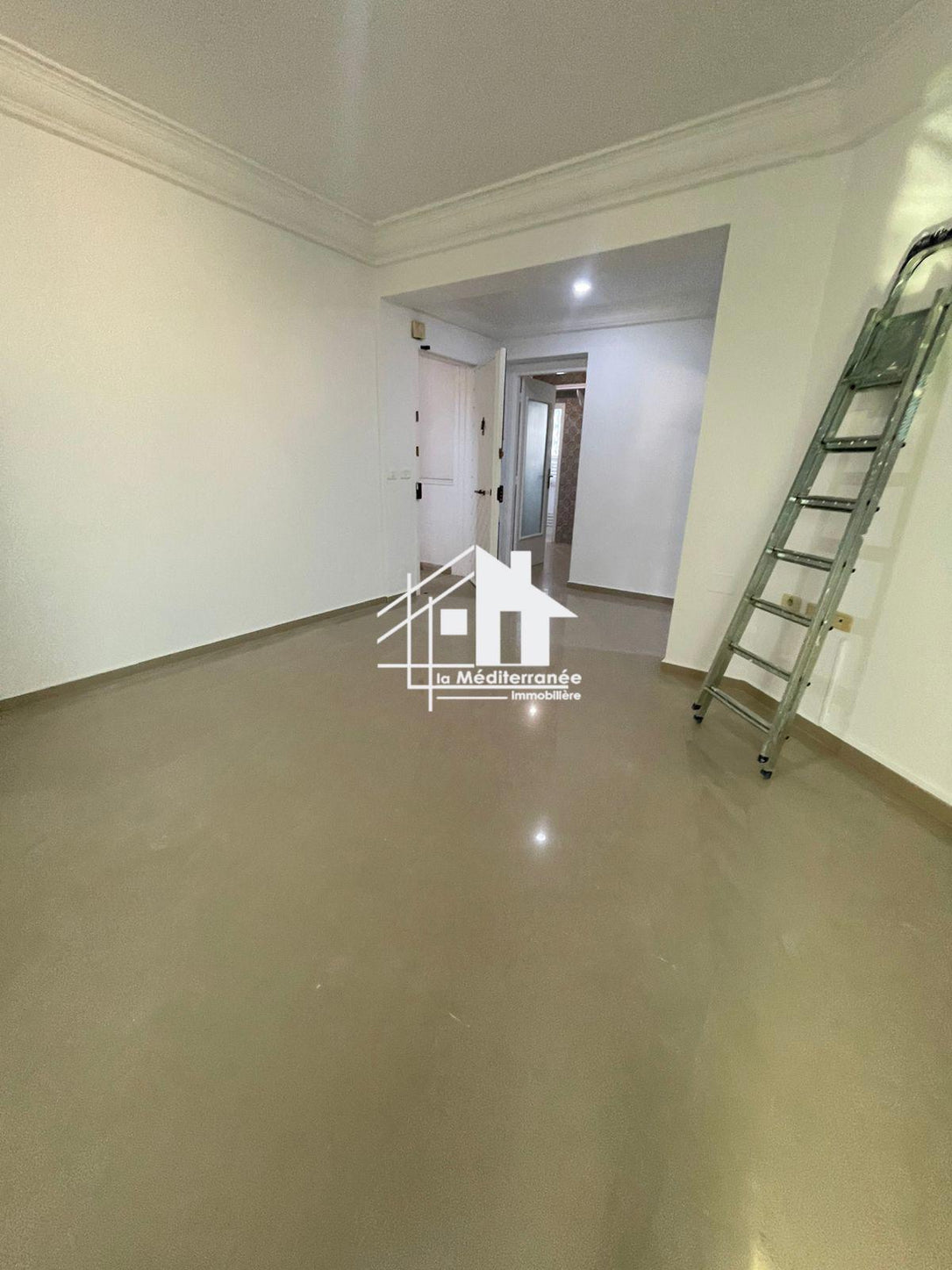 A louer un appartement s+3 à Manzeh 9B