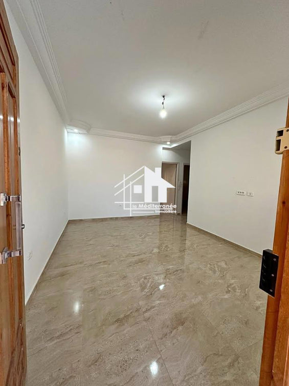 A louer étage de villa S+2 à khaznadar