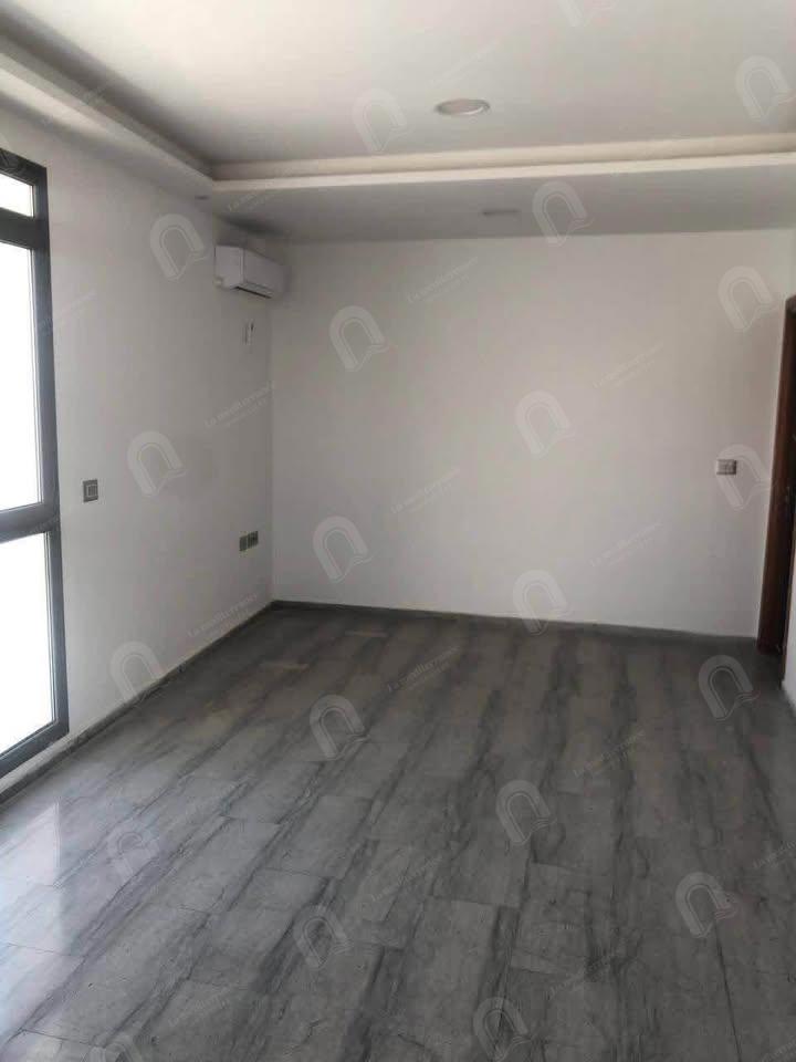 A louer Bureau à Jardins d'el menzah 2