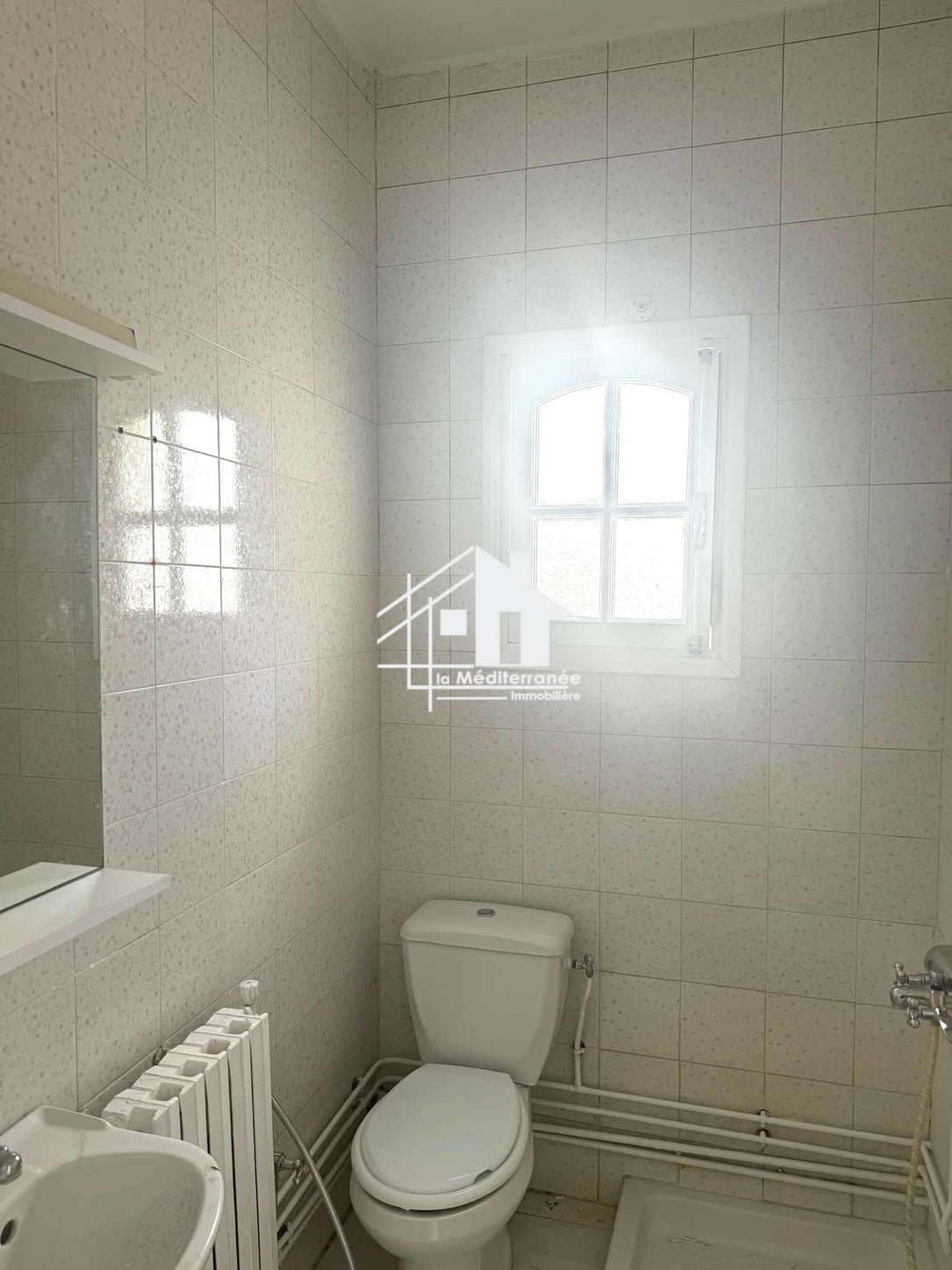 A louer étage de villa S+2 à Cité Ennasr 2
