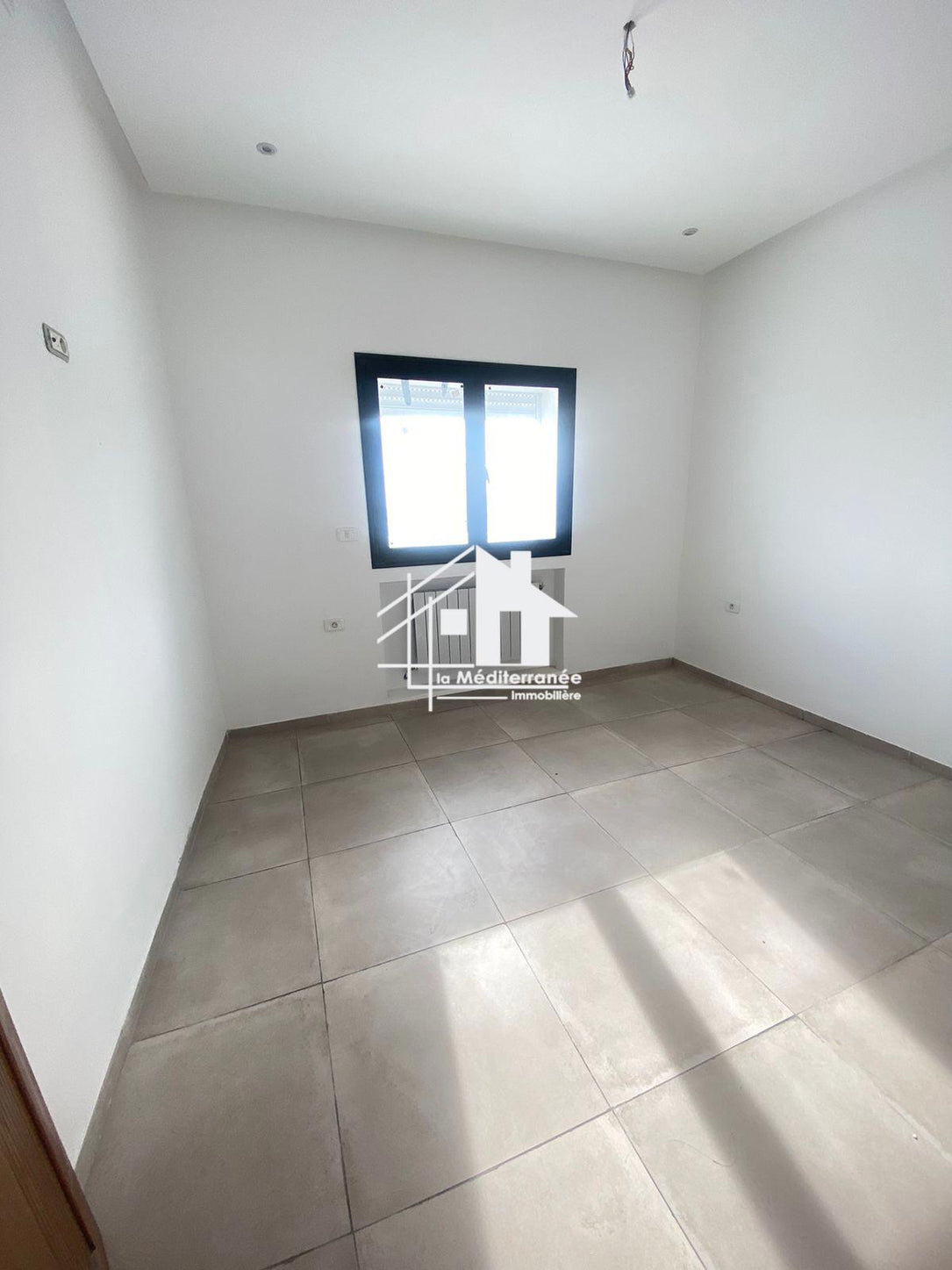 A louer étage de villa s+3 jamais habité au Bardo