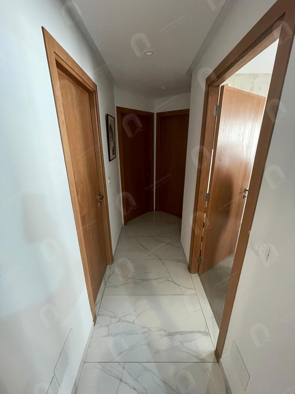 A louer appartement S+2 hst au bardo 20 mars