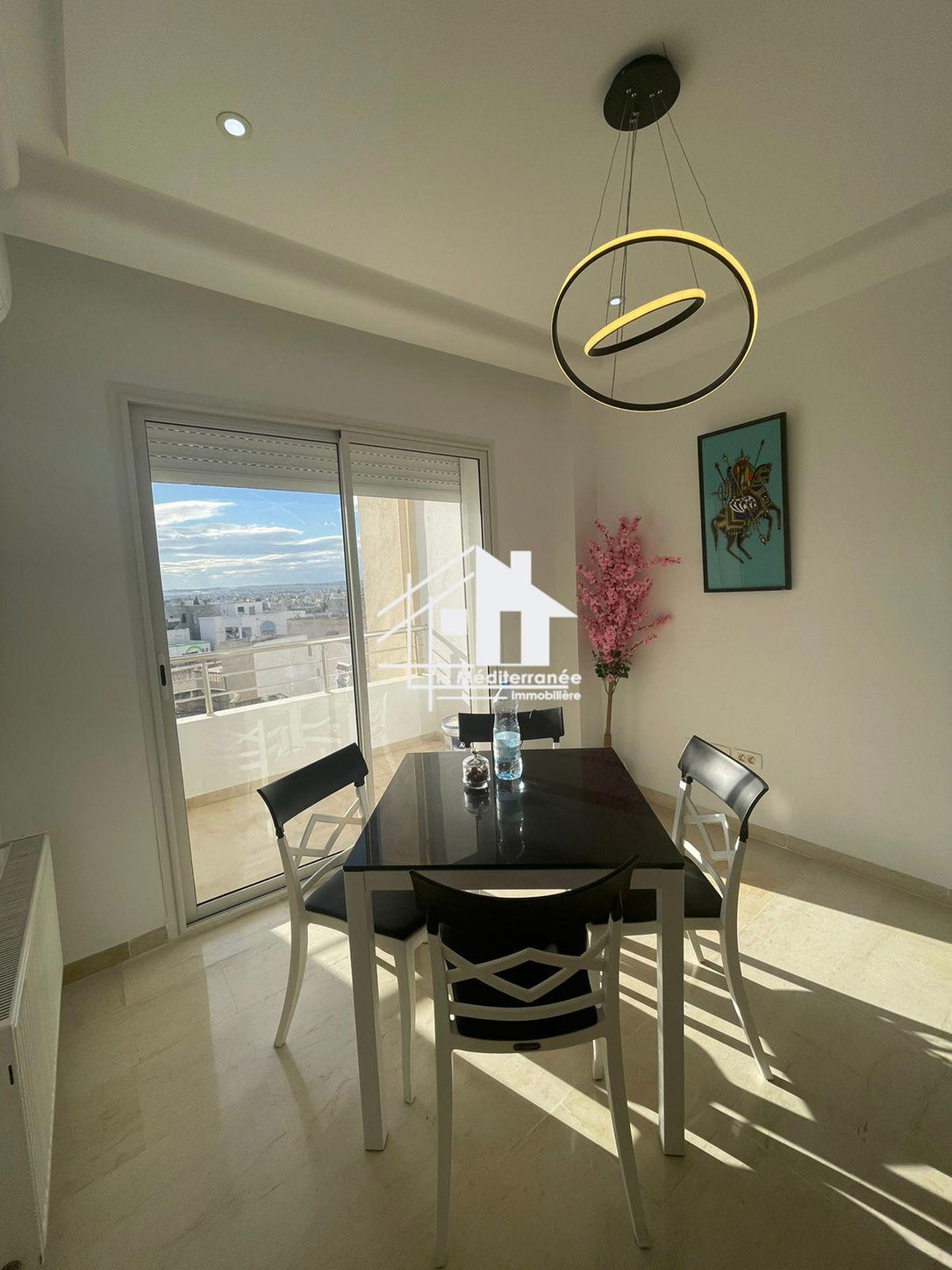 A vendre appartement S+3  au bardo 2 ras tabia