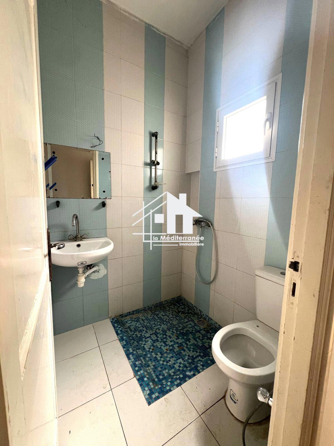 A louer étage de villa S+3 à Bayrem Tounsi
