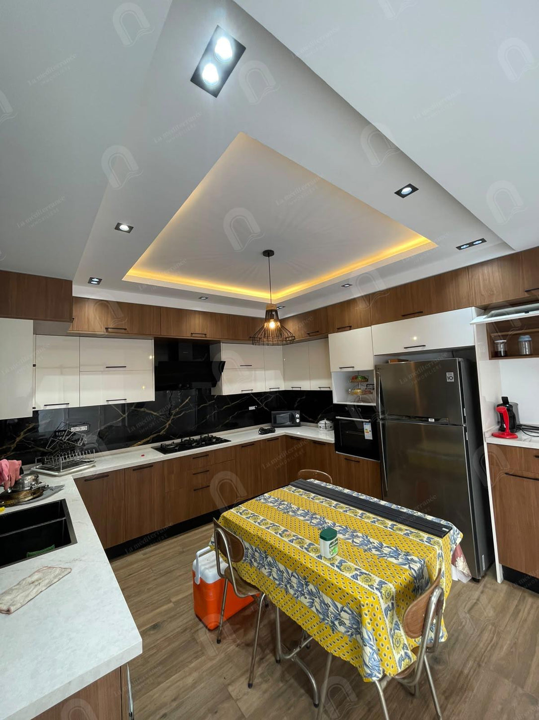 A louer un étage de villa S+3 meublé