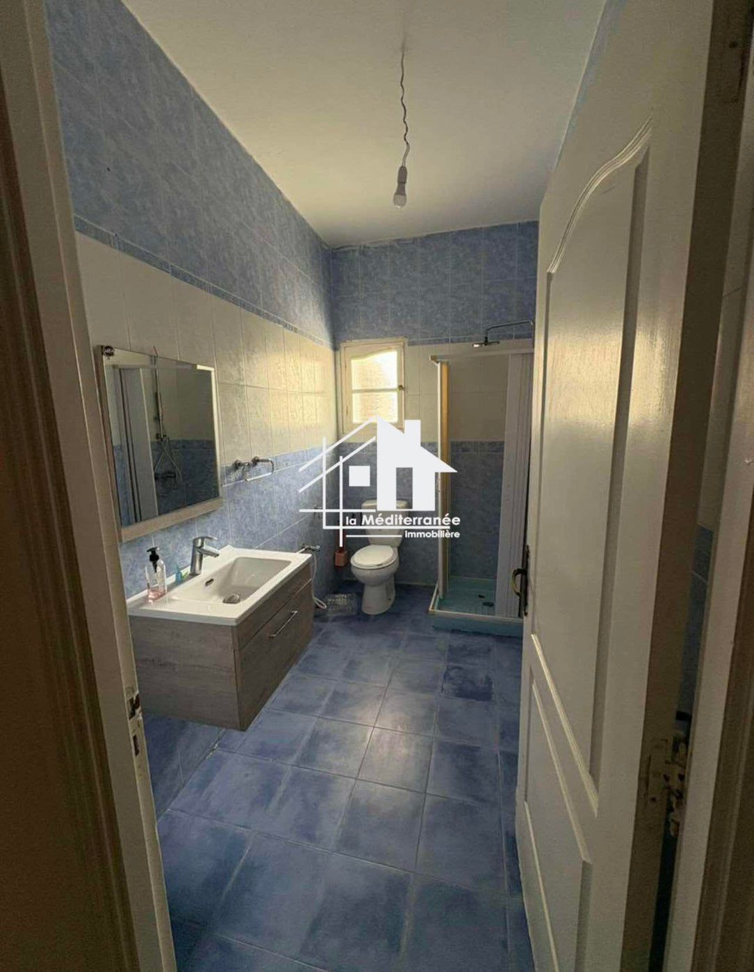 A louer un étage de villa à ezzahra