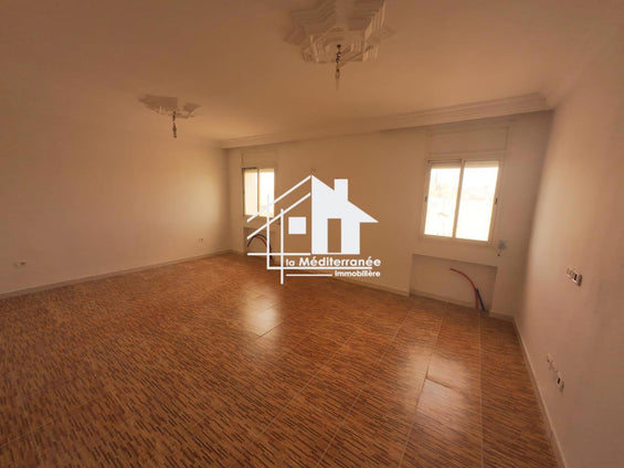 A louer étage de villa S+4 à manouba