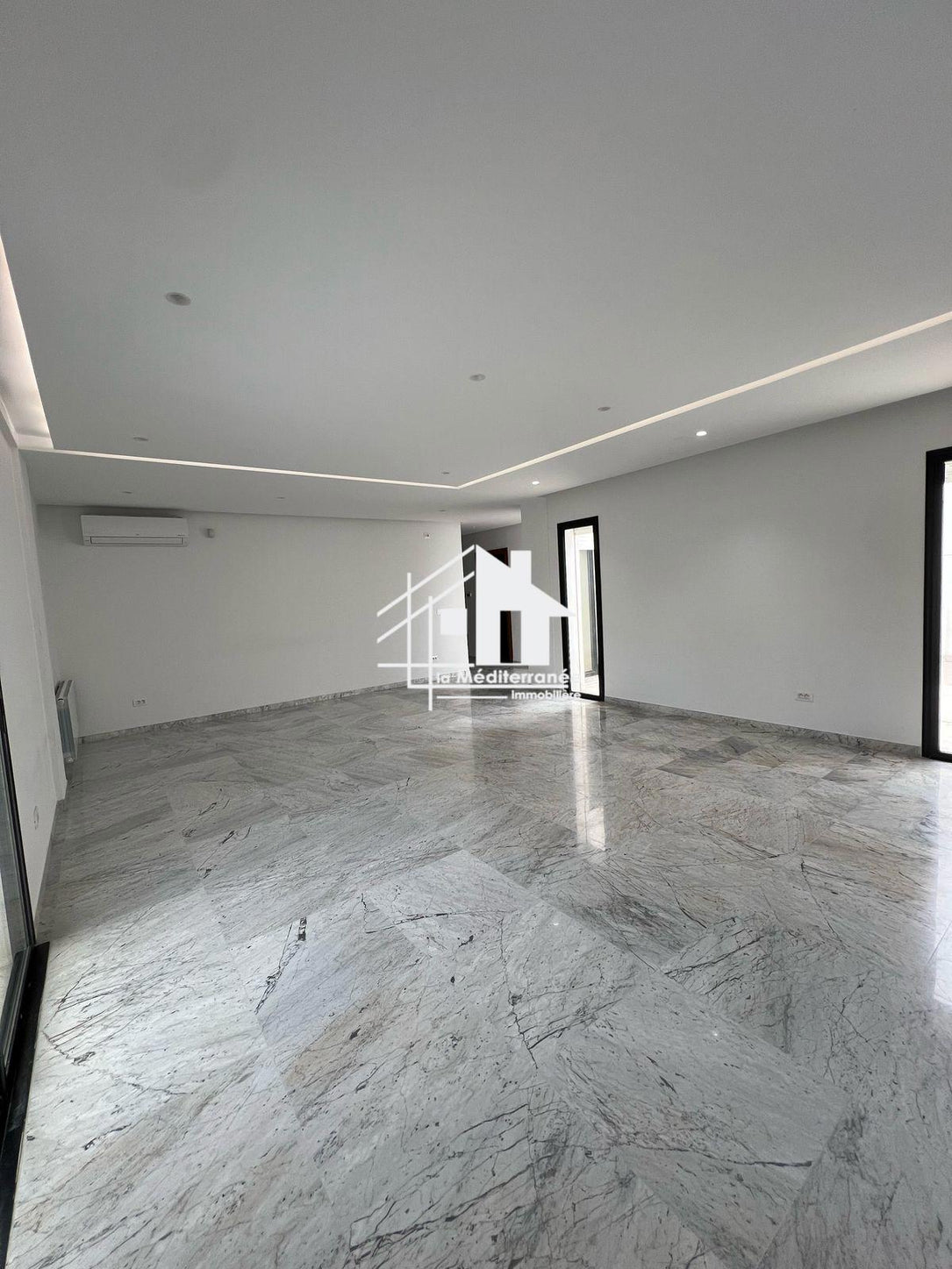 A louer appartement S+3 au Bardo