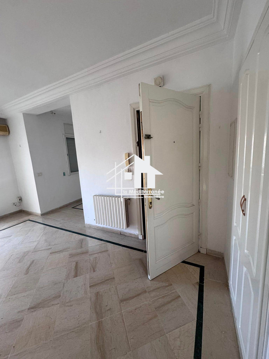 À vendre Appartement S+3 au bardo
