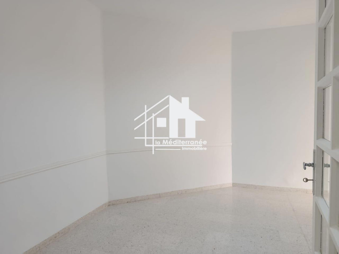 un bureau H2 au berges du lac 1