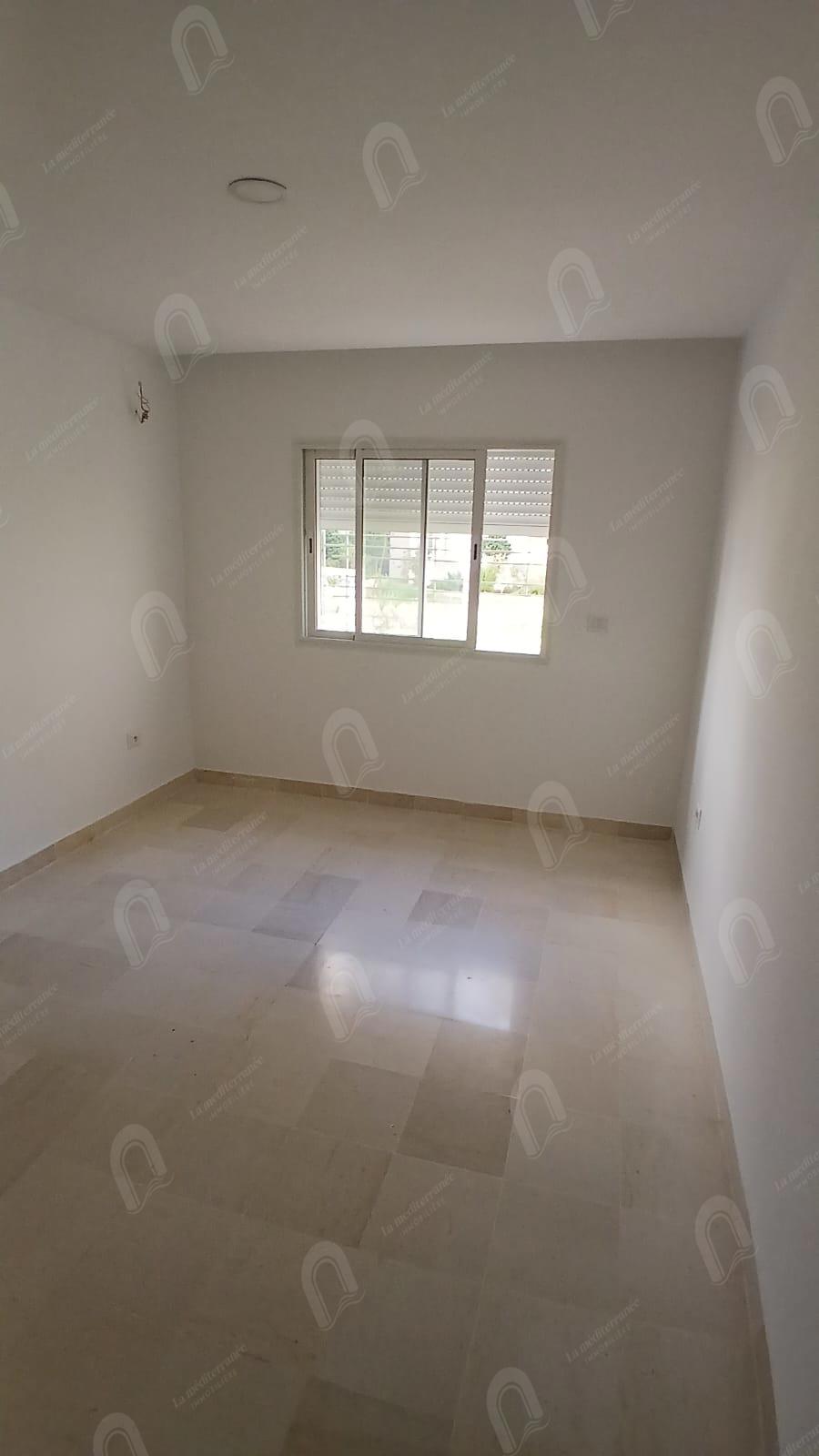 A louer un appartement S+2 hst au rdc