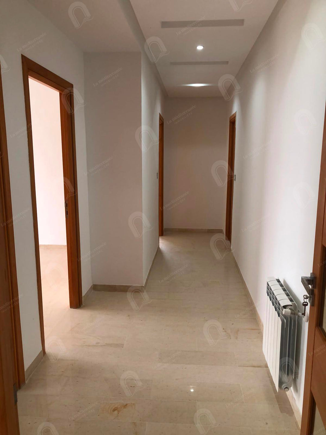 A vendre  un appartement s+3 à  menzah 9c