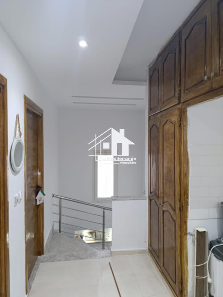 à vendre un duplex s+3 à mourouj 3