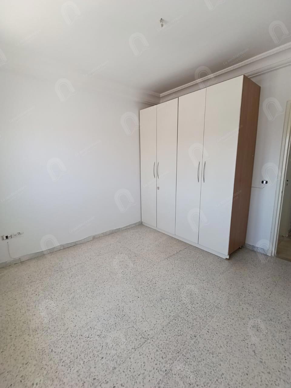 à louer un Triplex s+3 aux jardins d'el menzah 1