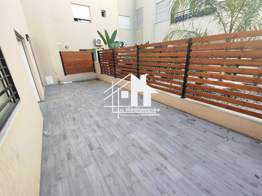 A louer un s+1 neuf avec belle terrasse