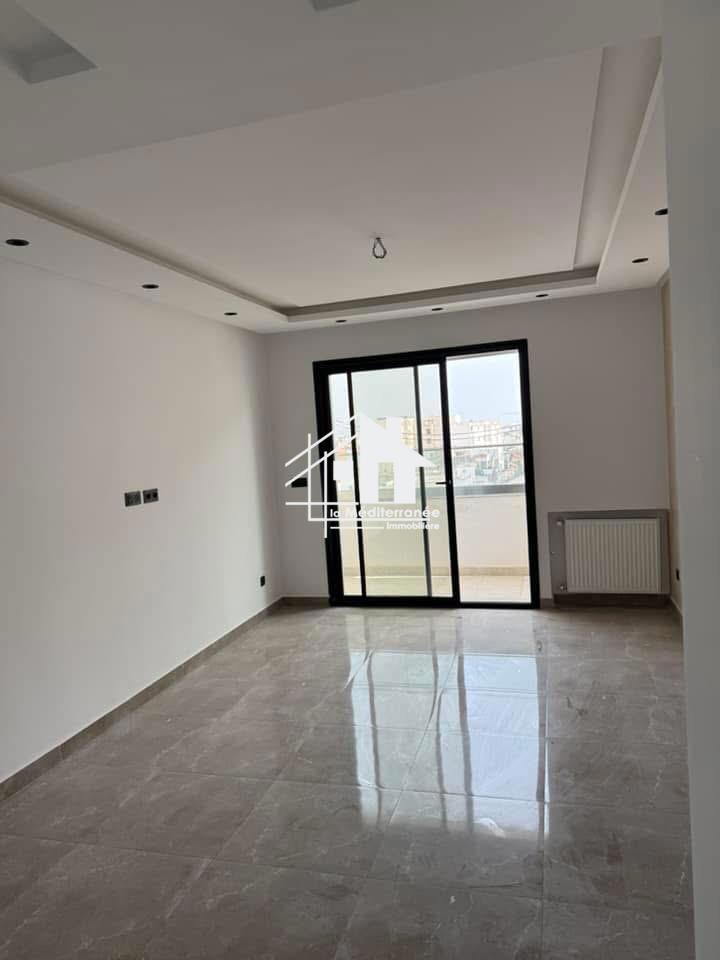 A louer appartement S+2 à Ain Zaghouan