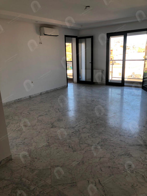 A louer un appartement s+2 à jardin d'el menzah 2
