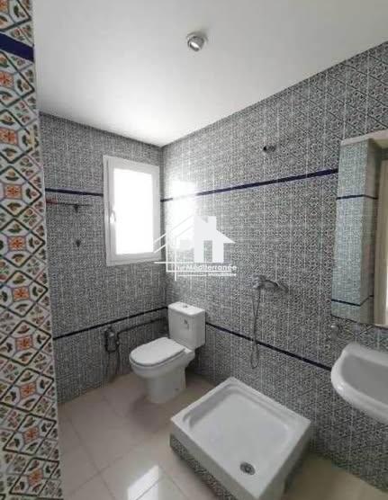 A louer appartement S+3 à Ennassr