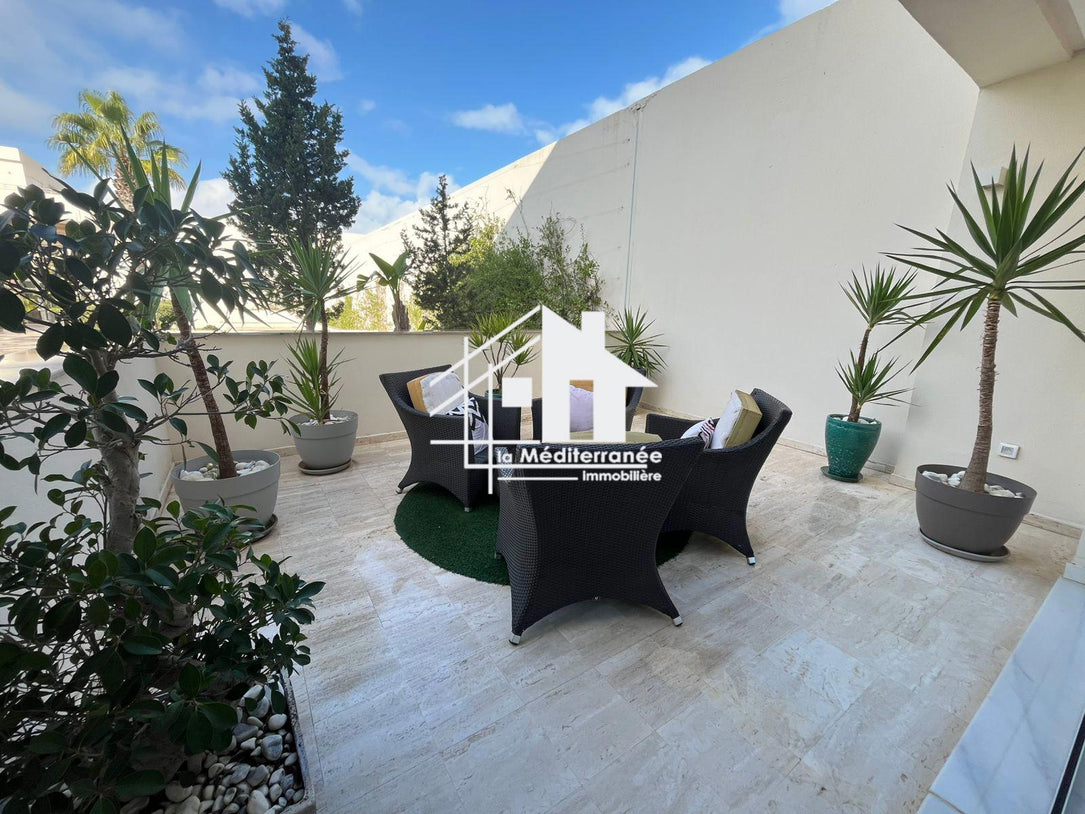 A louer un appartement s+2 vide à Gammarth touristiqie