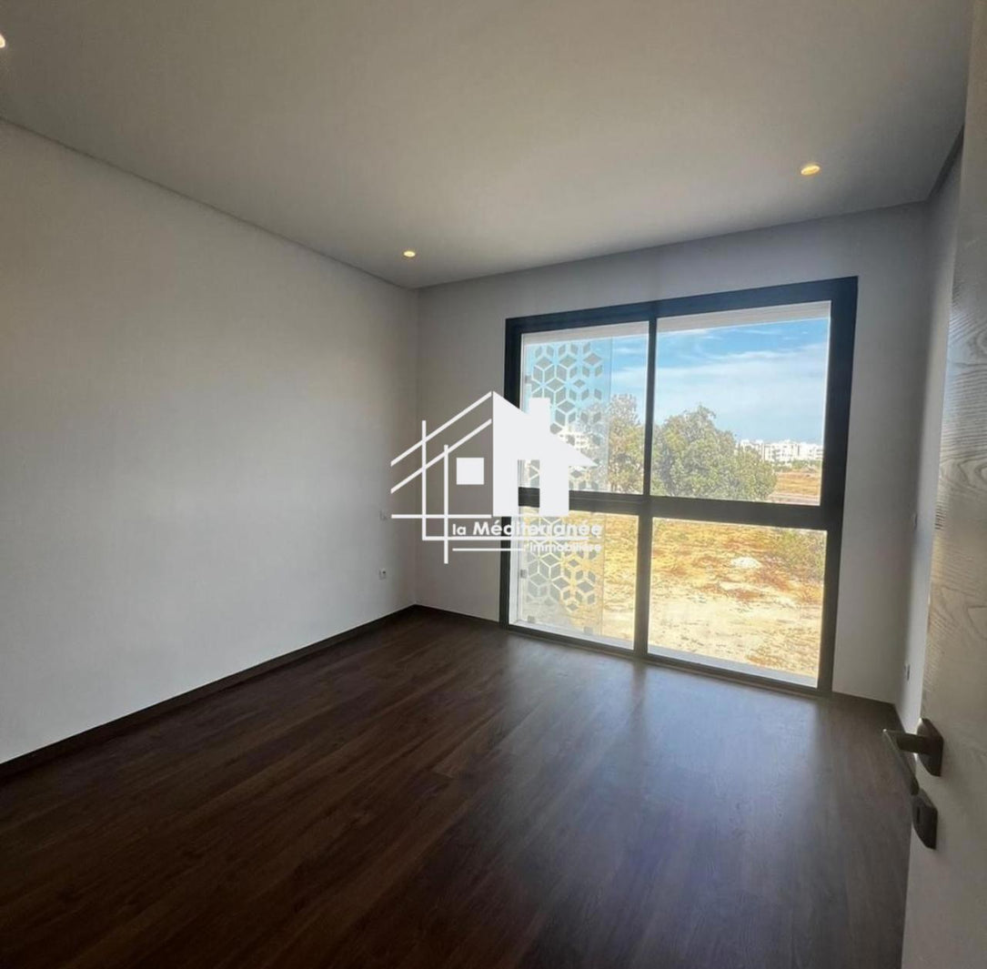 A louer un appartement s+3 aux jardins de Carthage