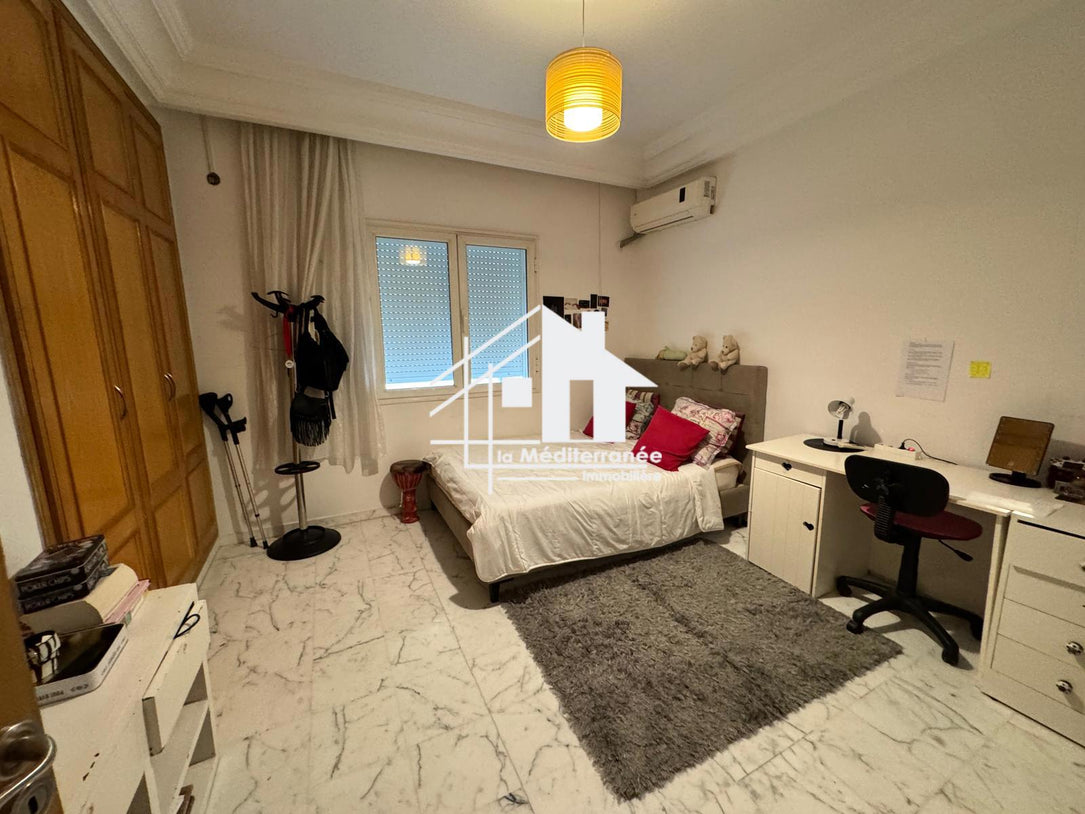 un appartement S+4 aux berges du lac 2