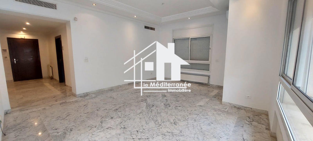 appartement S+3 RDC