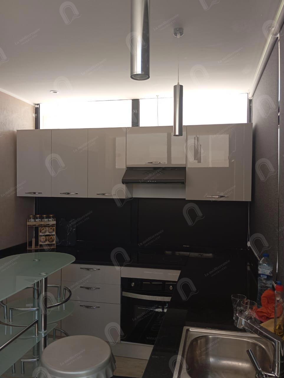 A vendre  un appartement s+1 meublé à jardin d'el menzah 2