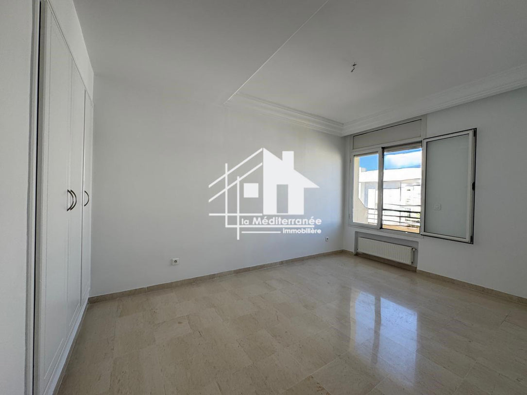 Appartement S+2 aux lac 2