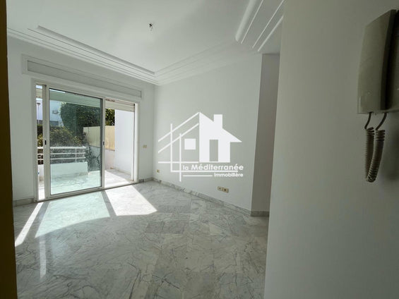 A louer un appartement s+1 avec Jardin à la Marsa
