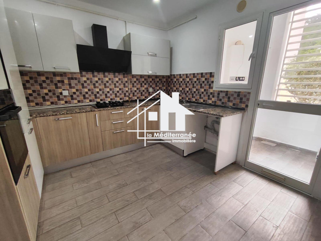 A vendre un S+2 à la soukra