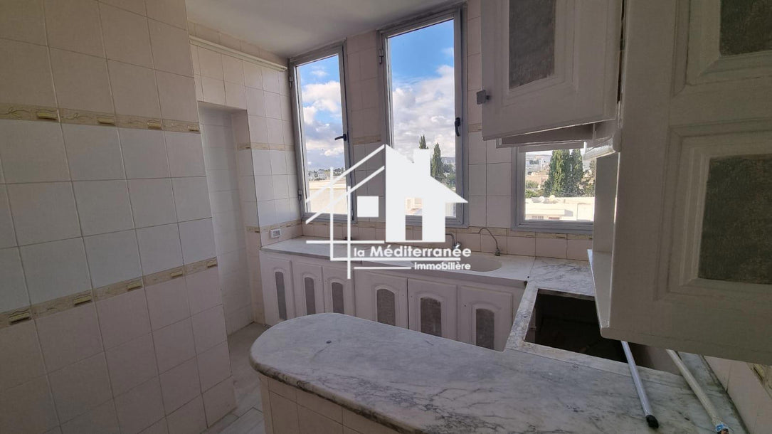 a louer appartement duplex s+3 à khaznadar