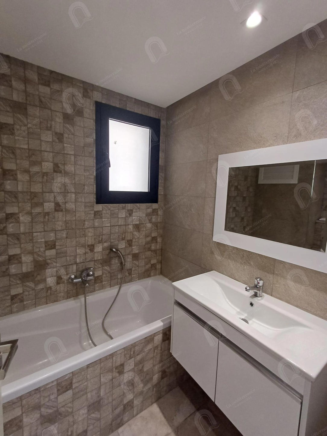 un appartement s+2 au jardin de carthage