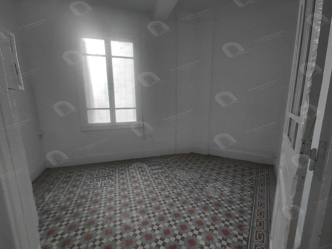 a louer appartement s3 au centre ville tunis