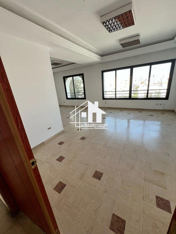 A louer deux bureaux H+4 au Lac 1