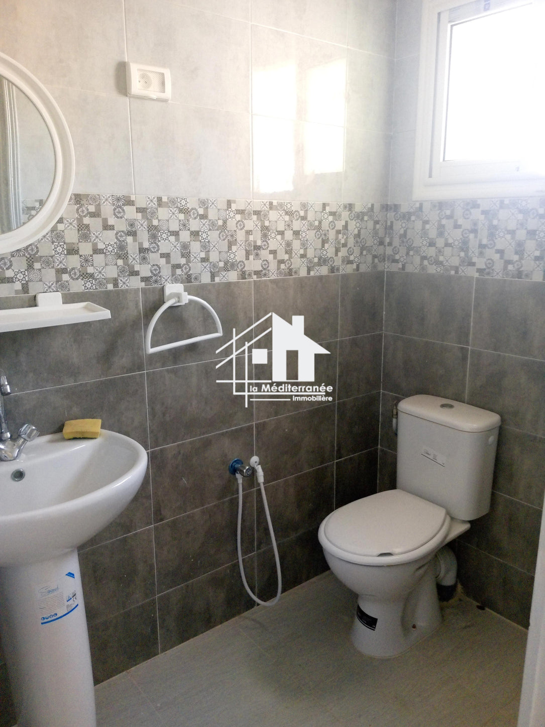 bureau H+2 à mourouj 4
