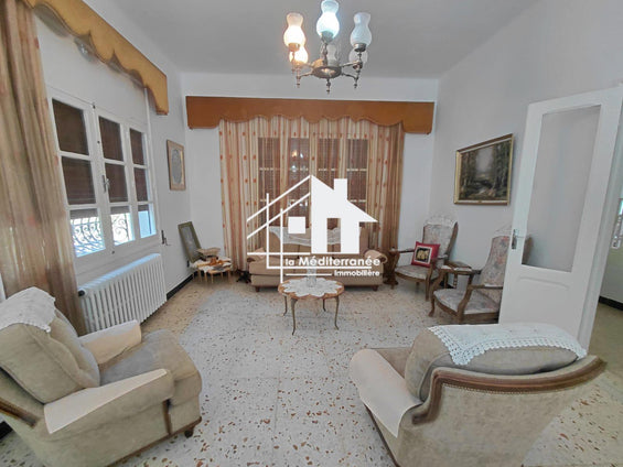 A vendre une villa sur deux niveaux à Montfleury