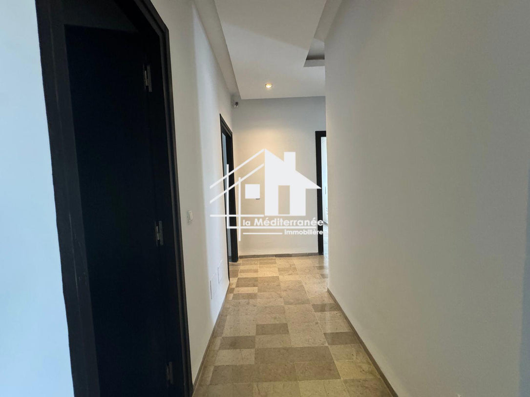 Un magnifique Appartement S+3 à La Marsa Stade