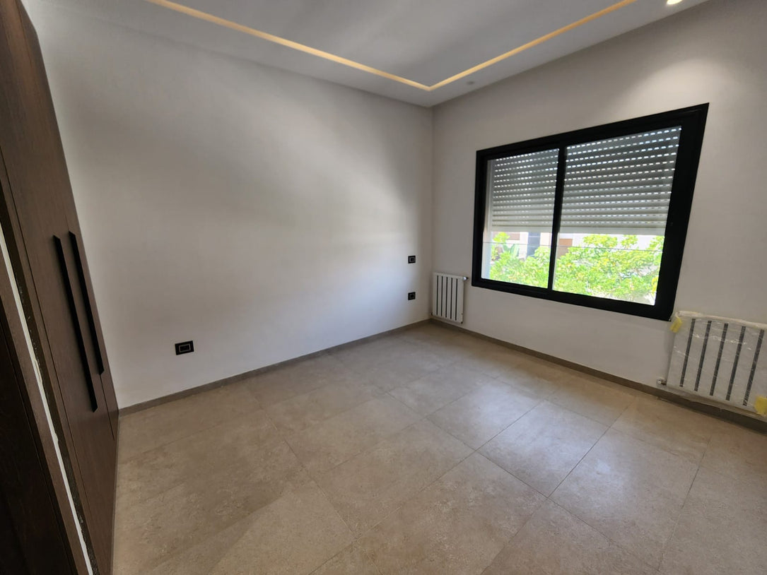 Villas d'exception avec piscine de trois niveaux en compound privé
