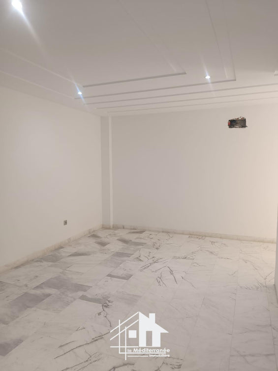 A louer appartement S+2 à la Soukra