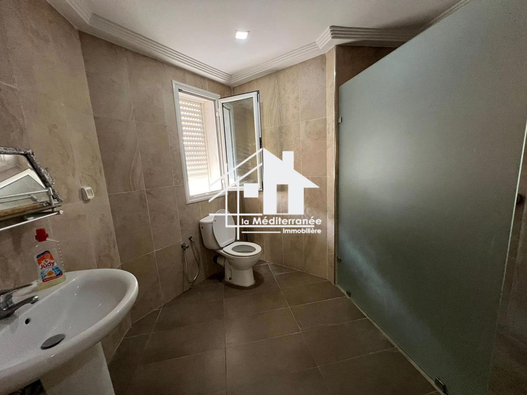 A louer étage de villa S+2 à manouba Cité les orange