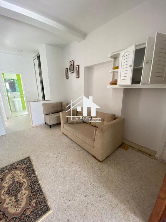 A louer étage de villa s1 meublé cité skik