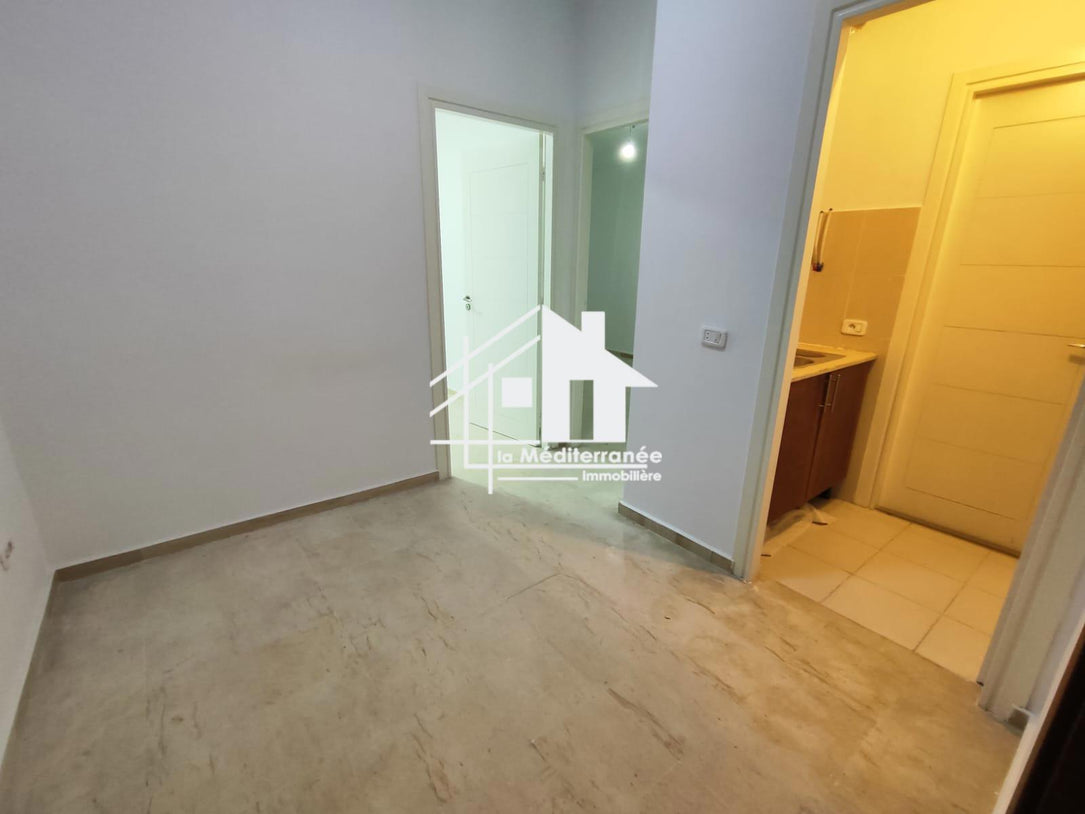 A louer un bureau H+2 à borj louzir